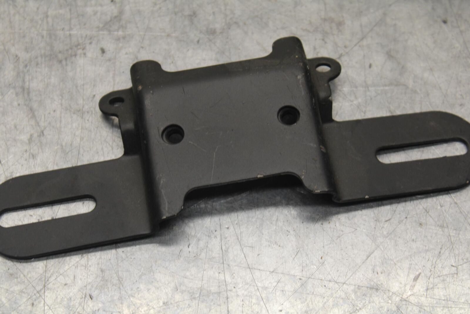 1985 Kawasaki Ninja 900R ZX900A REAR BACK TAIL LIGHT MOUNT BRACKET BB84