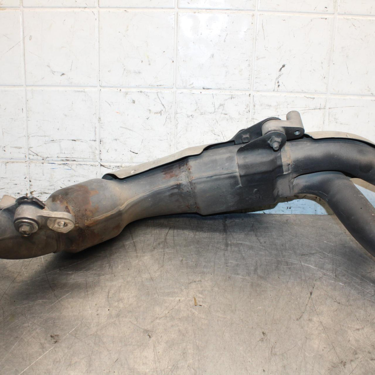 2007 Yamaha YZF R1 EXHAUST MIDPIPE MID MIDDLE PIPE 4C8-14740-00-00 BB575