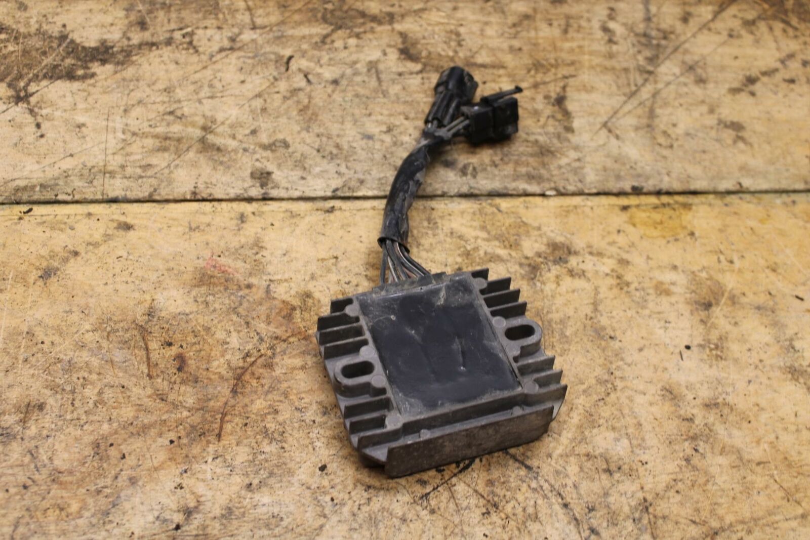 07-11 SUZUKI VSTROM 650 RECTIFIER VOLTAGE REGULATOR BB340