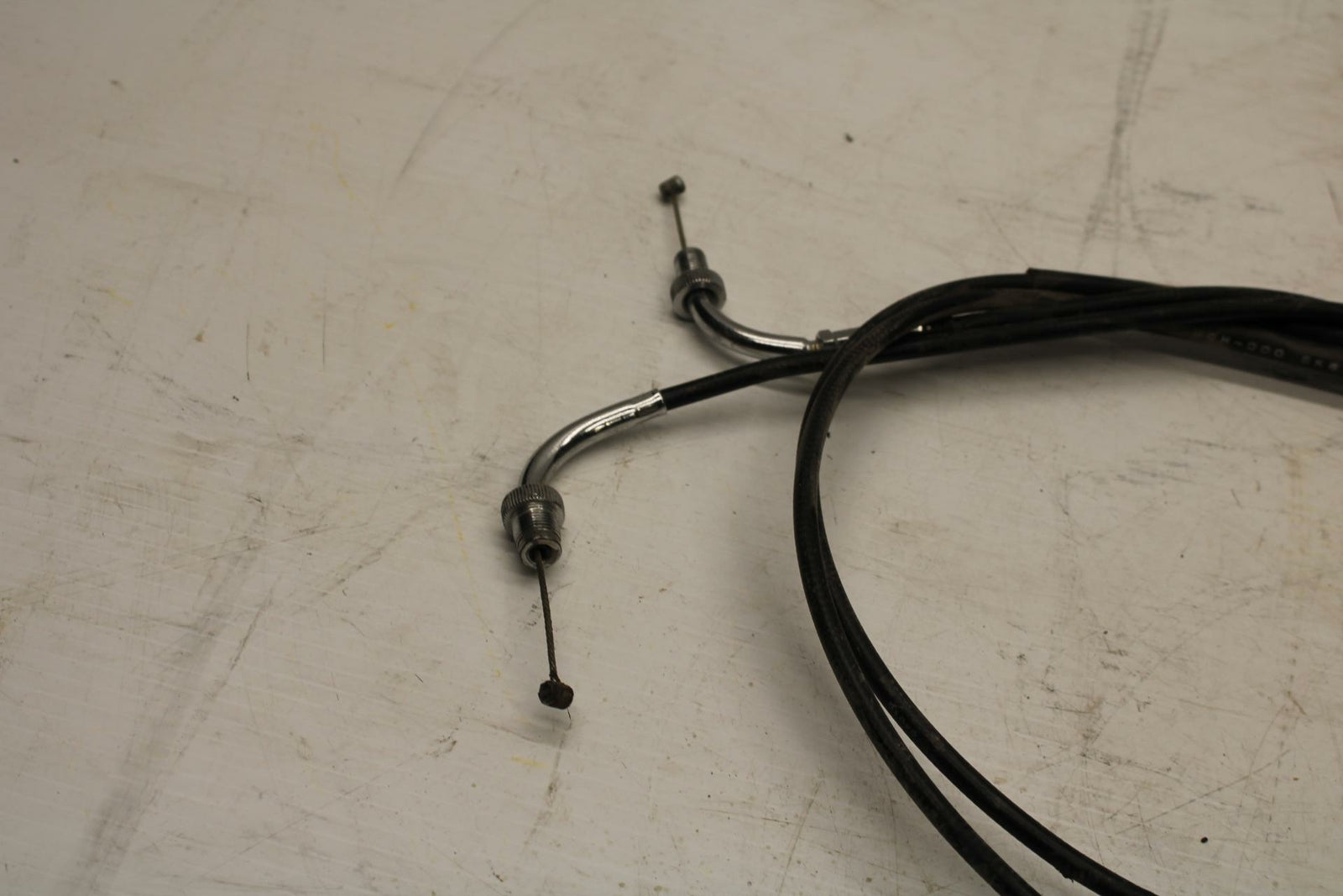 05-07 HONDA VTX1800F2 THROTTLE CABLES LINES BB351