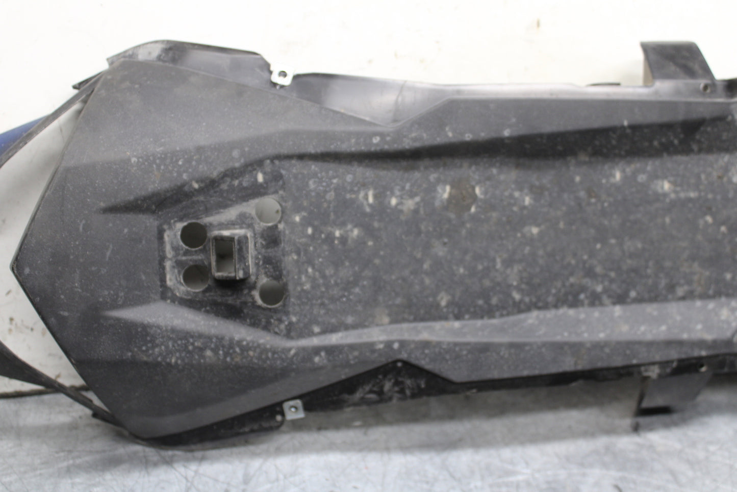 19-22 KAWASAKI Z400 REAR UNDERTAIL & BATTERY TRAY FAIRING COWL FENDER BB708