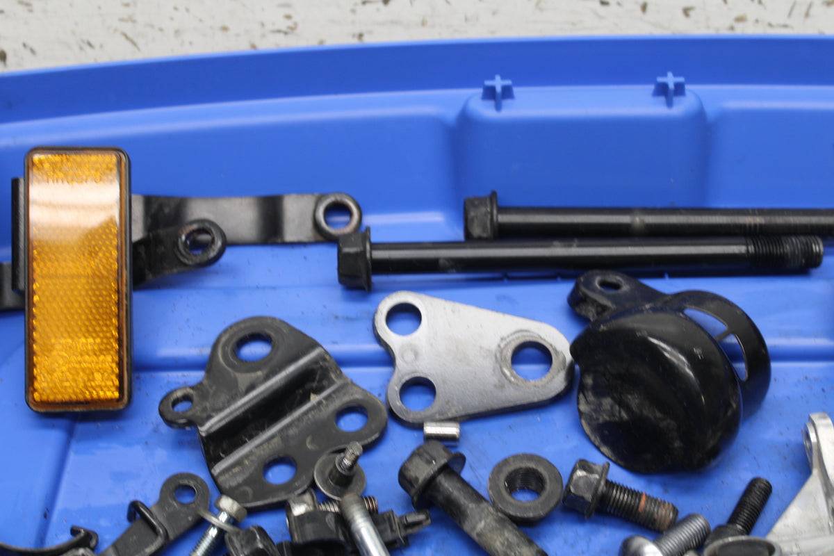 17-24 YAMAHA BOLT XVS950 MOUNTING BOLTS HARDWARE MOTOR SCREWS BB729
