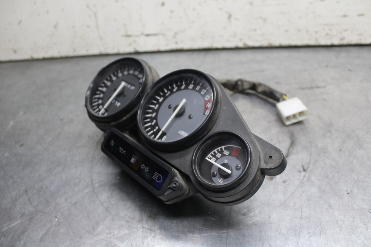 96-07 YAMAHA YZF600R SPEEDO TACH GAUGES CLUSTER SPEEDOMETER TACHOMETER  BB746