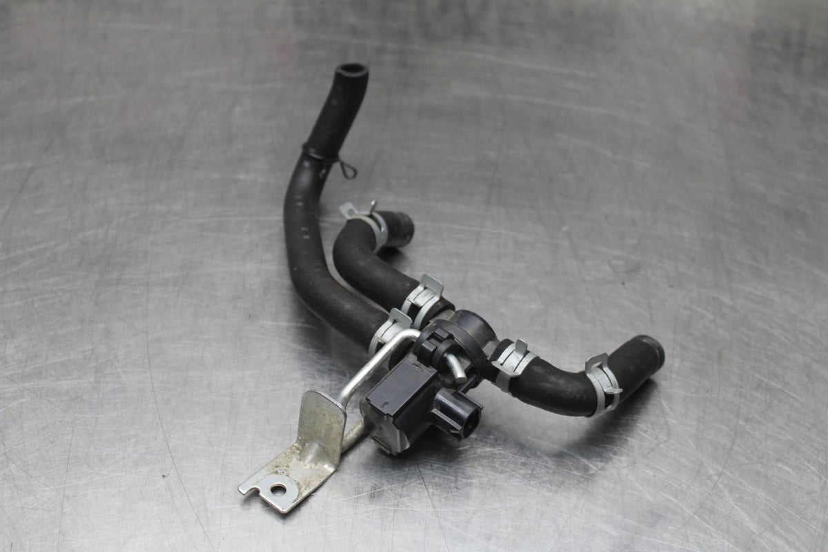 11-24 SUZUKI GSXR750 AIR VALVE SOLENOID TOP ENGINE SWITCH SENSOR BB630