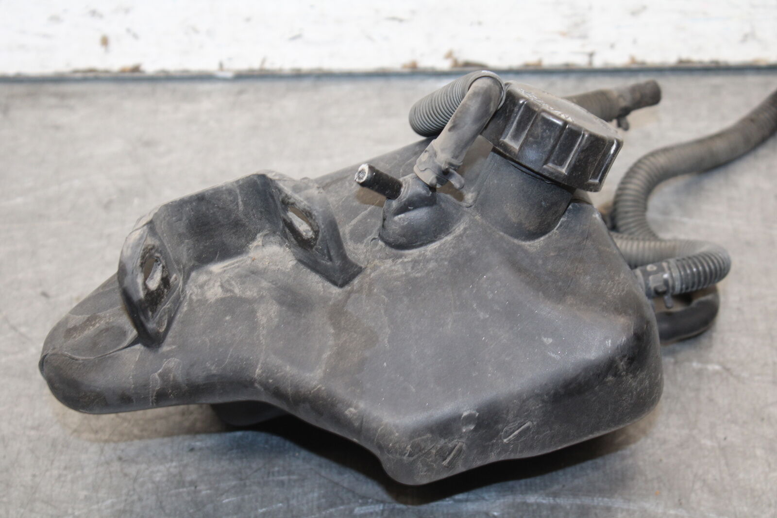 85-86 SUZUKI MADURA 1200 COOLANT WATER TANK RESERVOIR BOTTLE  BB691