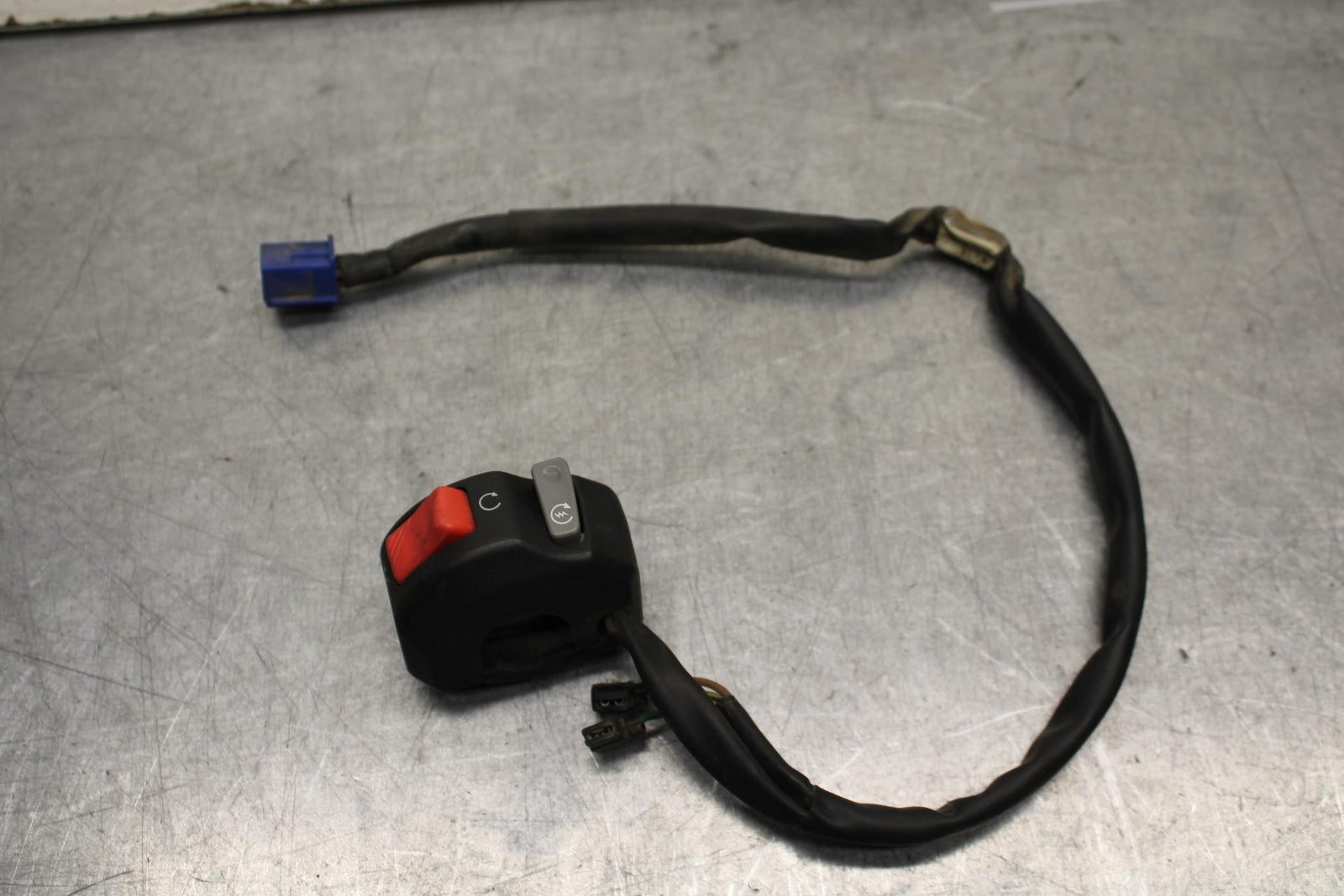 07-08 YAMAHA YZF R1 RIGHT CLIP ON HANDLE KILL OFF START SWITCH  BB575