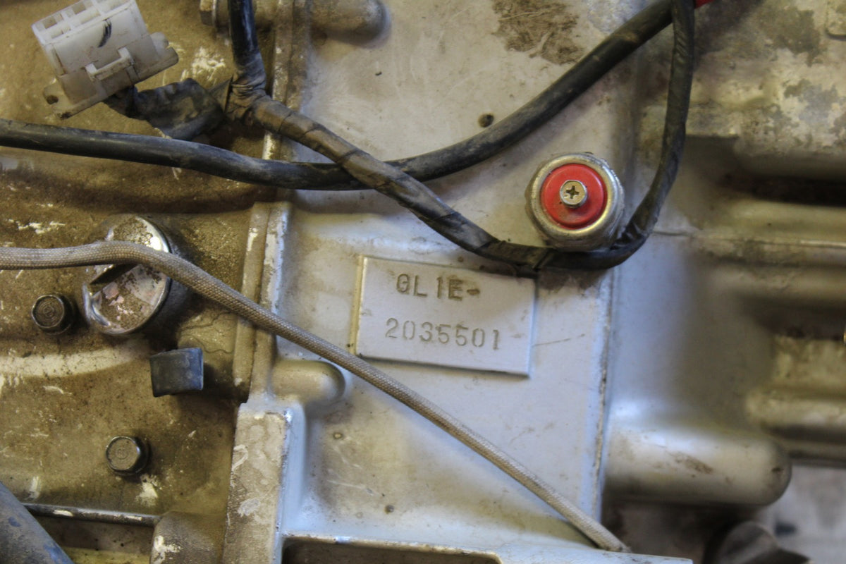 76-77 HONDA GOLDWING 1000 ENGINE MOTOR BB171
