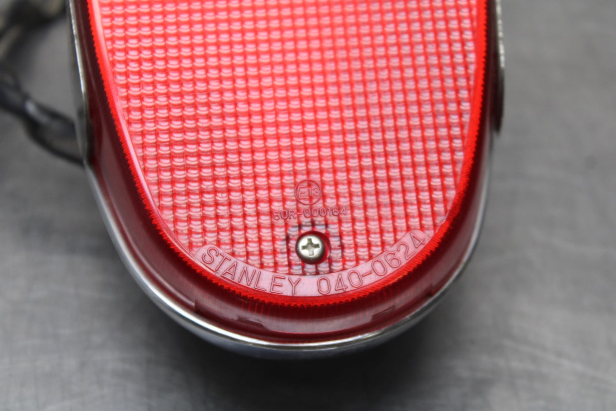 08 YAMAHA V STAR 1100 XVS1100AW CLASSIC TAILLIGHT REAR TAIL BRAKE LIGHT BB916