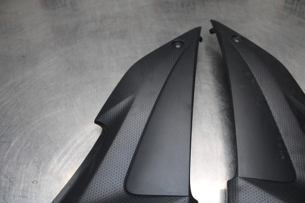 17-18 YAMAHA YZF R3 RIGHT LEFT FRONT SIDE SEAT PANELS TRIMS COWLS FAIRINGS BB788