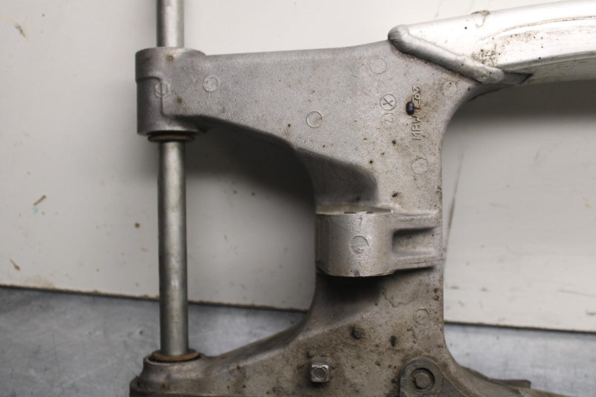 2004 Honda CBR600F4i REAR SWINGARM BACK SUSPENSION SWING ARM BB606