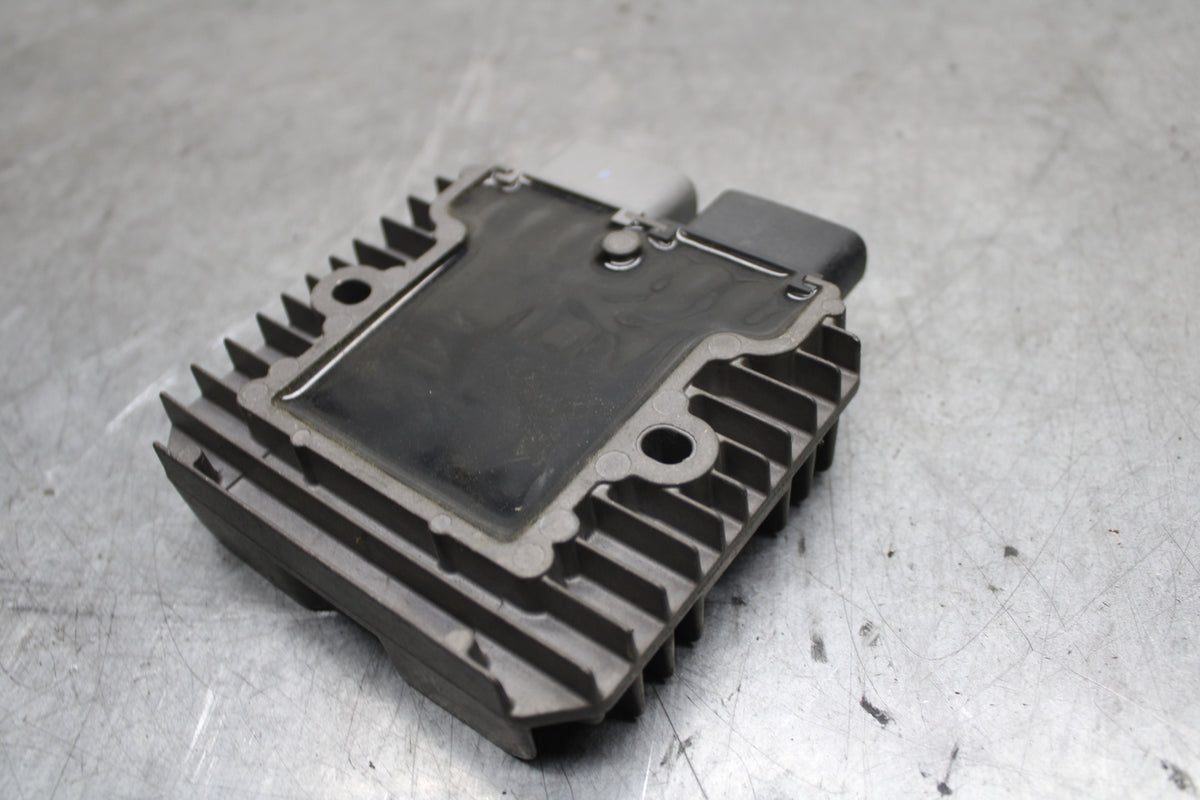 13-18 KAWASAKI NINJA ZX6R RECTIFIER VOLTAGE REGULATOR 21066-0730 BB666