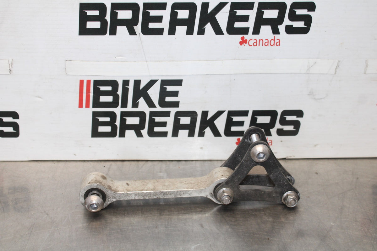 12 TRIUMPH STREET TRIPLE R REAR DOGBONE SHOCK LINKAGE LINK BB914