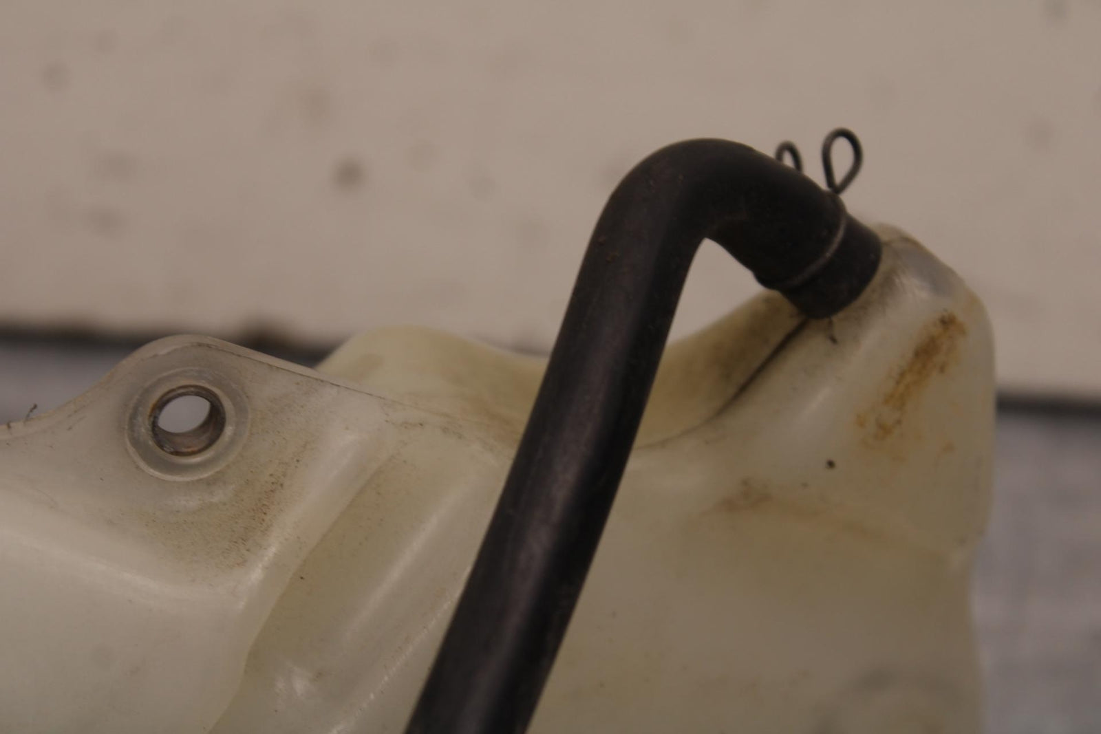 09-12 KAWASAKI NINJA ZX6R ZX600R COOLANT WATER TANK RESERVOIR 43078-0057  BB617