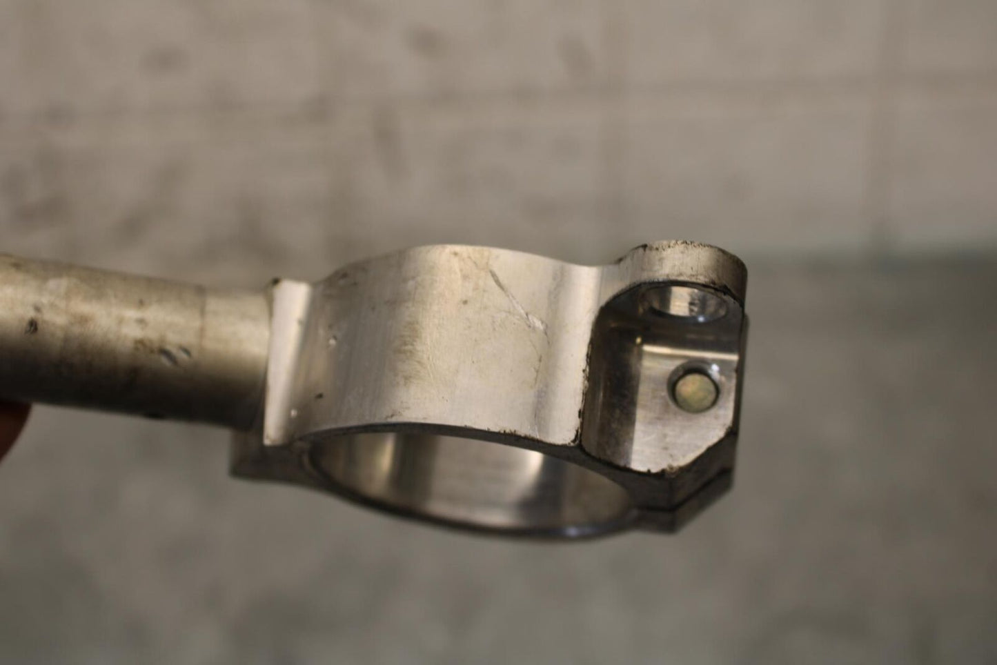 2011 Kawasaki Ninja ZX10R ZX1000K ABS RIGHT CLIP ON HANDLEBAR 46003-0193 BB555