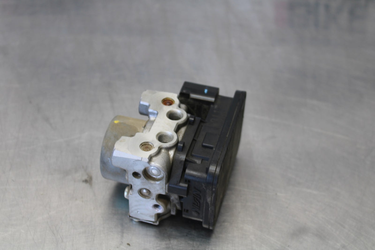 15 TRIUMPH TIGER 800 ABS PUMP UNIT MODULE BB873