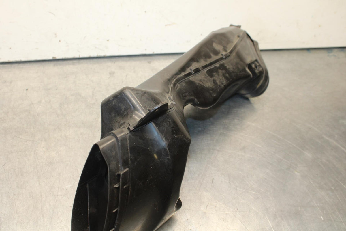 09-11 SUZUKI GSXR1000 RIGHT RAM AIR INTAKE DUCT TUBE 94420-47H00 BB96