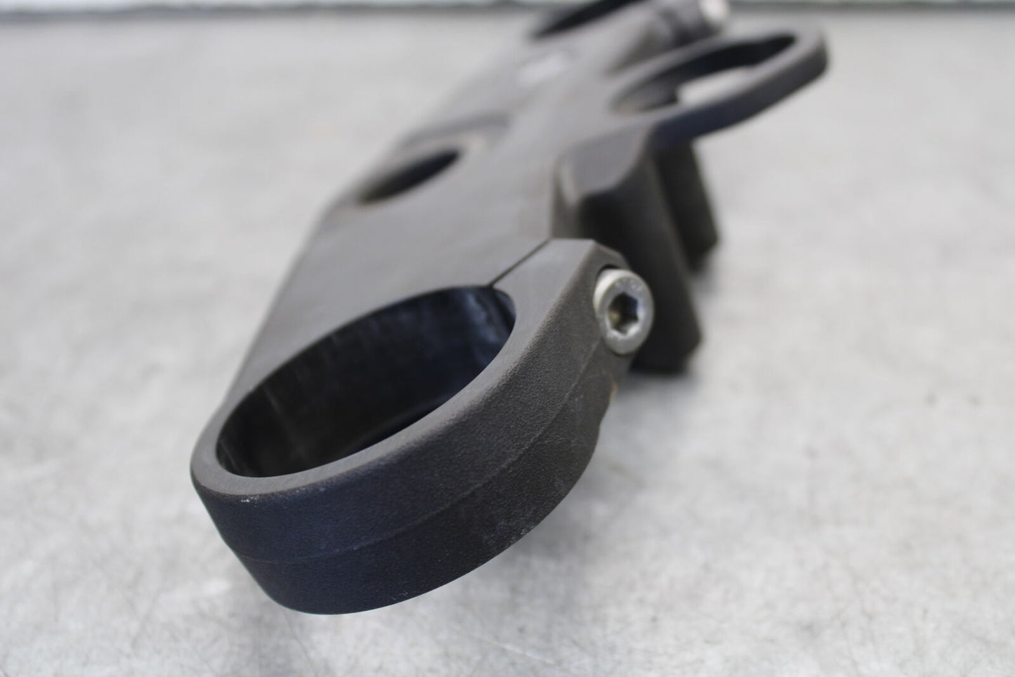 05-06 SUZUKI GSXR1000 FORKS UPPER TRIPLE TREE CLAMP 51311-41G00 BB663