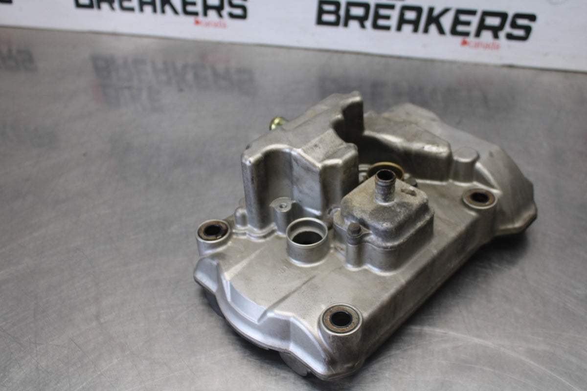 06-07 HONDA INTERCEPTOR 800 VFR800 REAR ENGINE CYLINDER HEAD COVER BB917