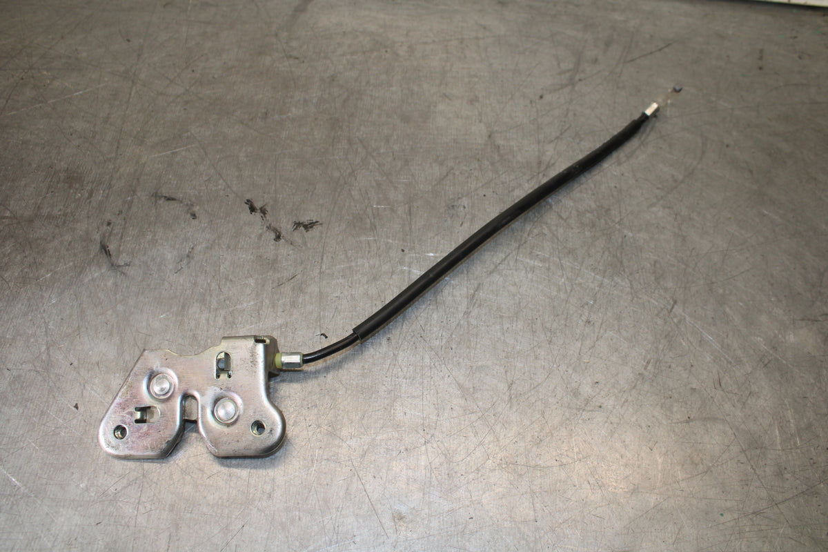 13-15 HONDA CBR500R REAR PASSENGER SEAT LATCH LOCK ASSEMBLY BB704