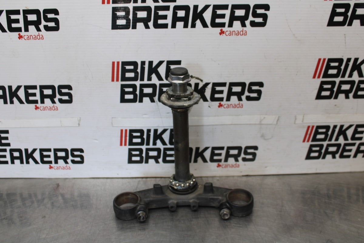 06-07 HONDA INTERCEPTOR 800 VFR800 FRONT FORKS CLAMP LOWER TRIPLE TREE BB917