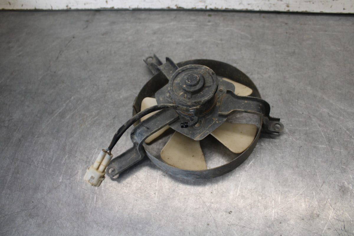 01-05 YAMAHA RAPTOR 660R ENGINE RADIATOR COOLING FAN MOTOR 5LP-12405-00-00 BB695