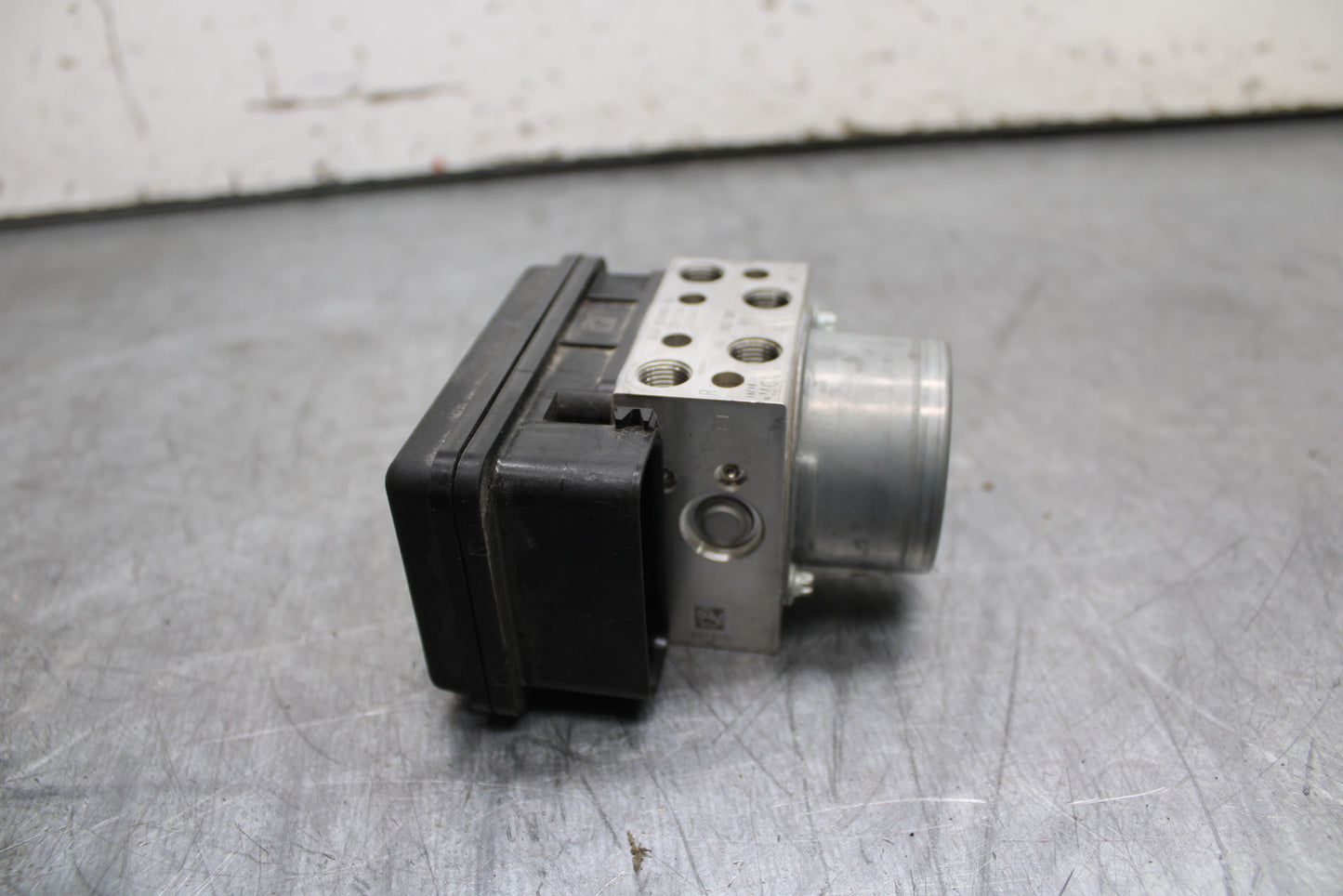 22-24 YAMAHA XSR900 ABS PUMP UNIT MODULE BB710