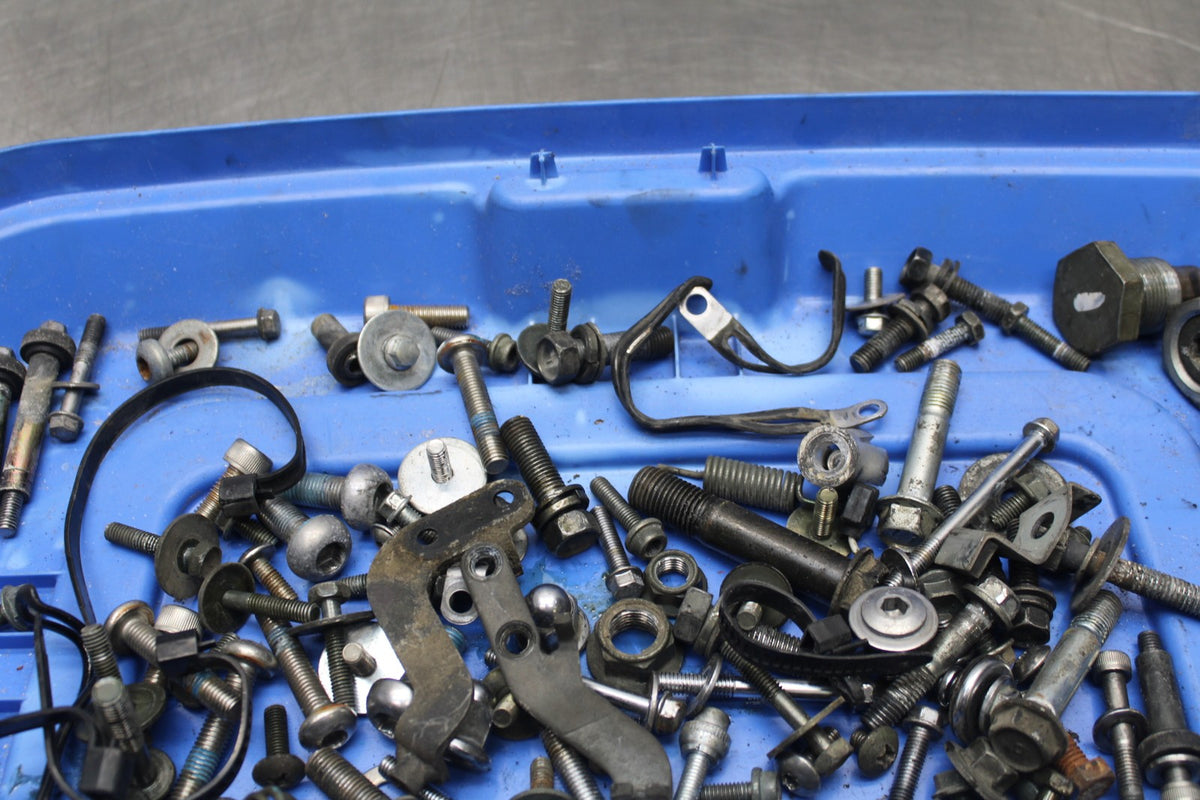 2006 Suzuki Boulevard C90  BOLTS HARDWARE MOTOR SCREWS BB849
