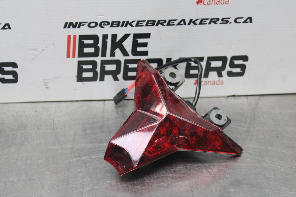 23-24 KAWASAKI ZX4R ZX 4RR ZX4 RR REAR TAIL TAILLIGHT BACK BRAKE LIGHT BB827