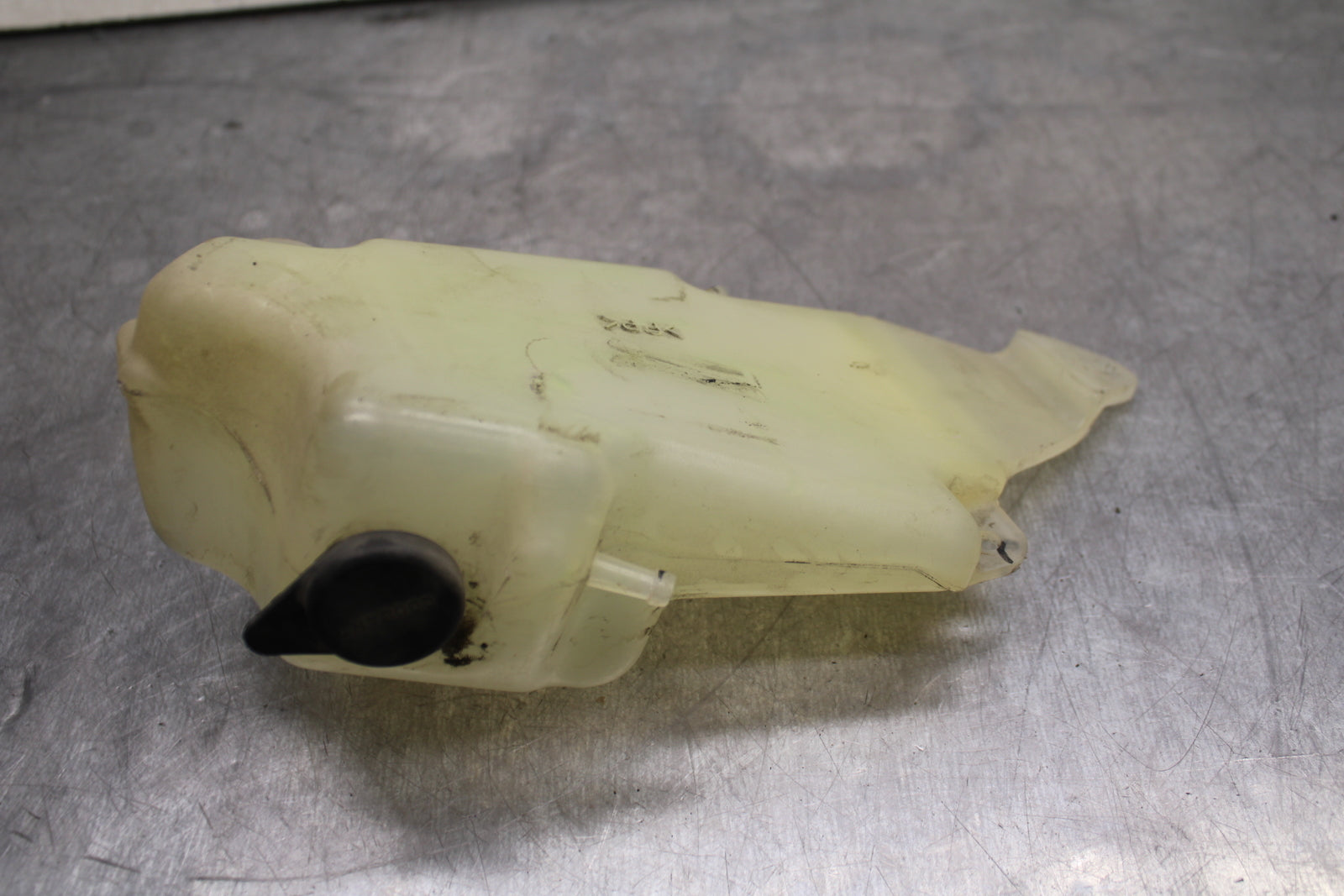 03-08 KAWASAKI VULCAN 1600 COOLANT WATER TANK RESERVOIR BOTTLE BB754