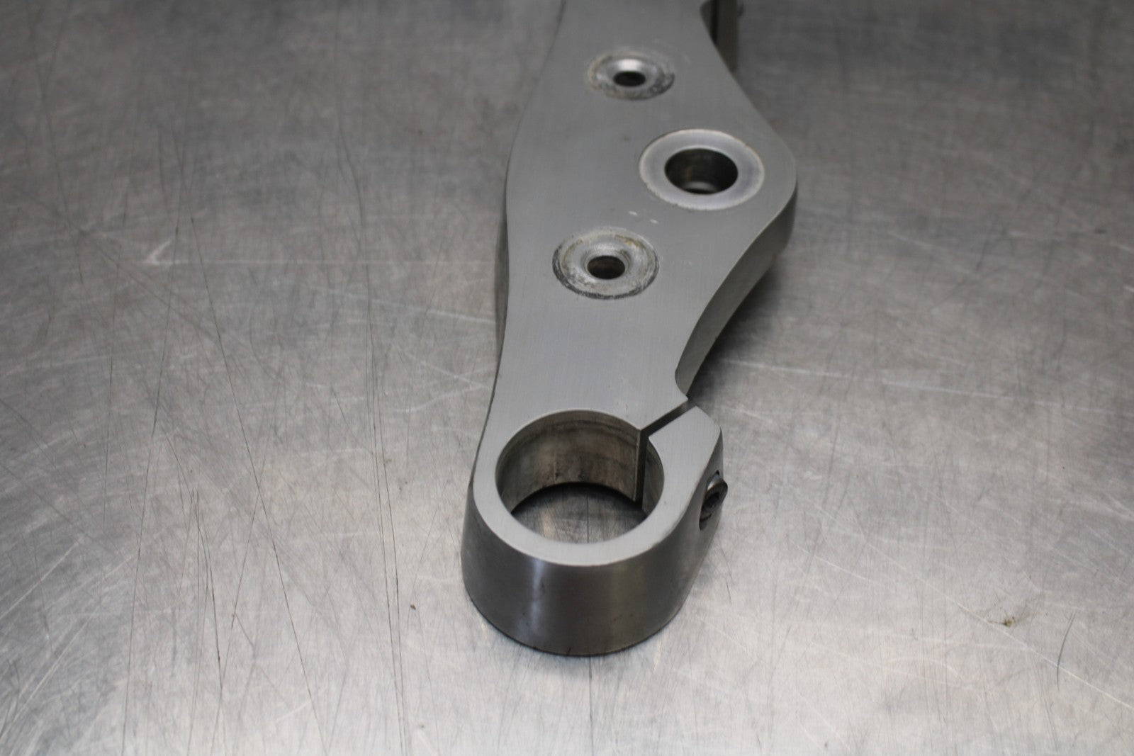 08 KAWASAKI VULCAN 900 FORKS UPPER TRIPLE TREE CLAMP BB184