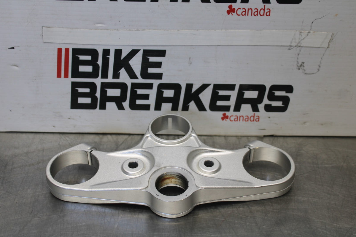 16 APRILIA TUONO V4 1100 FORKS UPPER TRIPLE TREE CLAMP BB905
