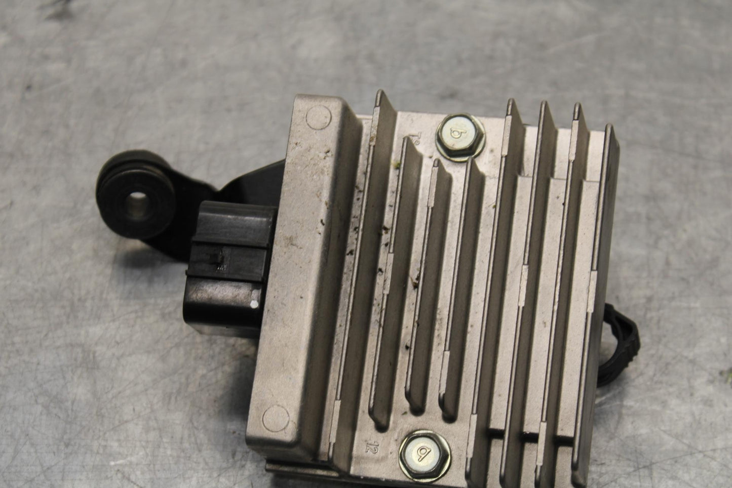 20 KAWASAKI Z400 ER400 ABS RECTIFIER VOLTAGE REGULATOR BB586