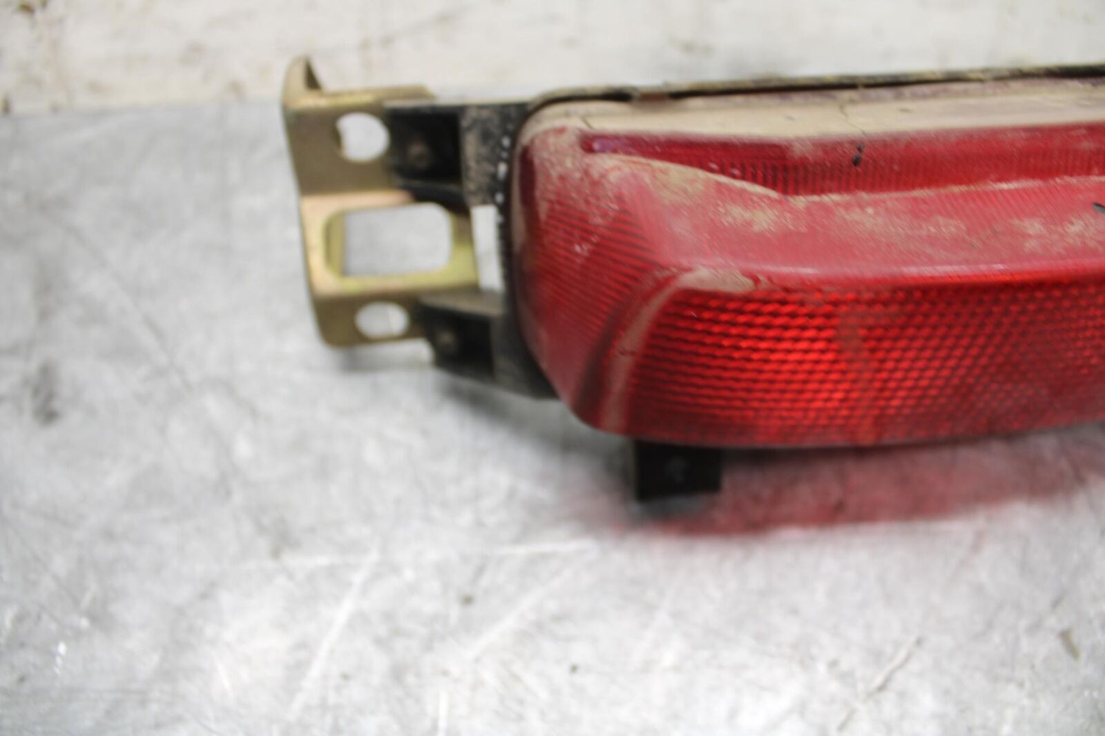 1993 Suzuki GSXR1100W REAR TAIL TAILLIGHT BACK BRAKE LIGHT BB46