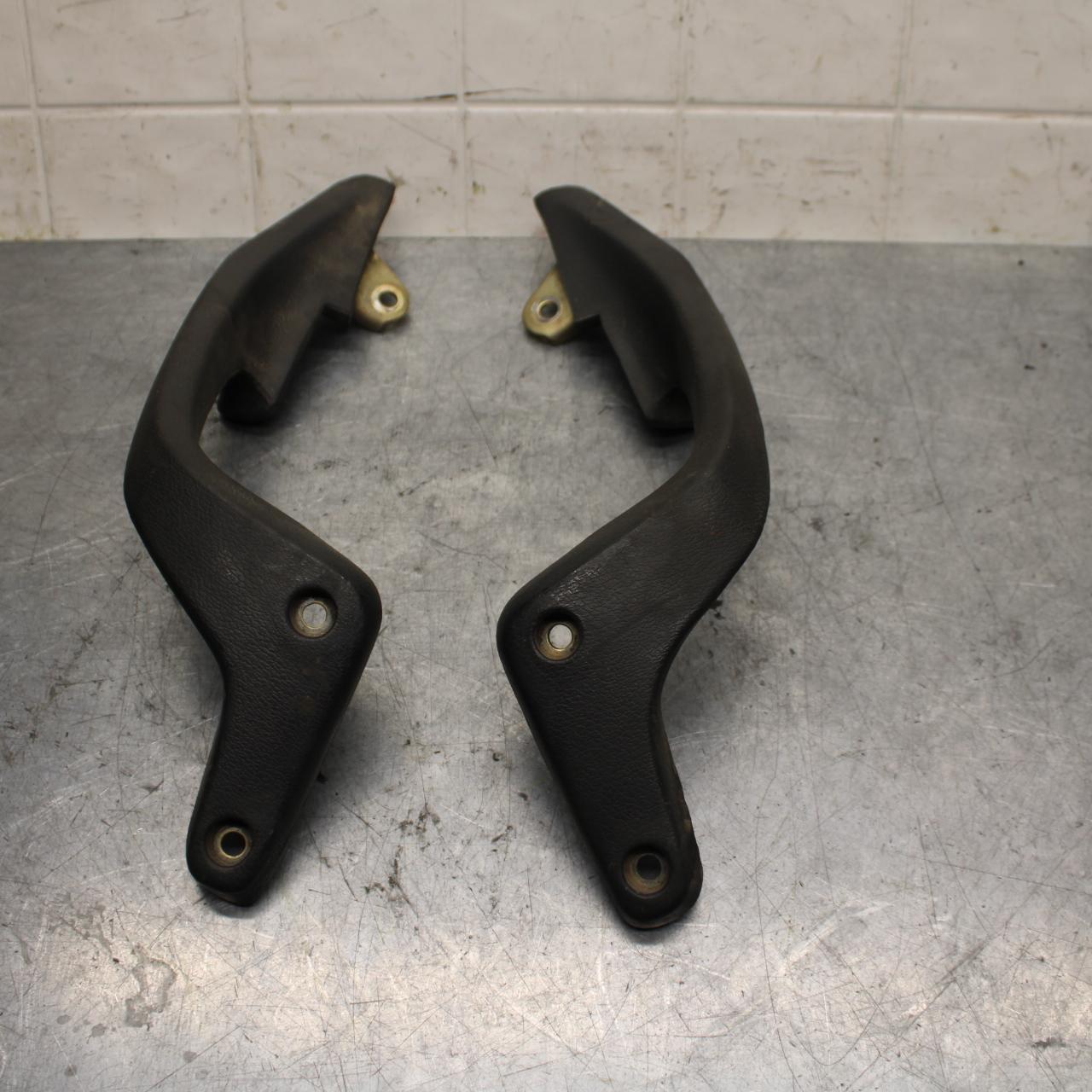 2001 Honda ST1100 PASSENGER REAR SEAT GRAB BAR HANDLE SET BB77
