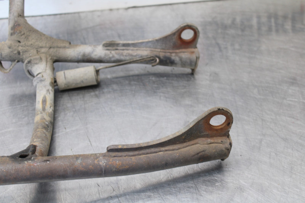 06-07 HONDA INTERCEPTOR 800 VFR800 CENTER MAIN STAND BB917