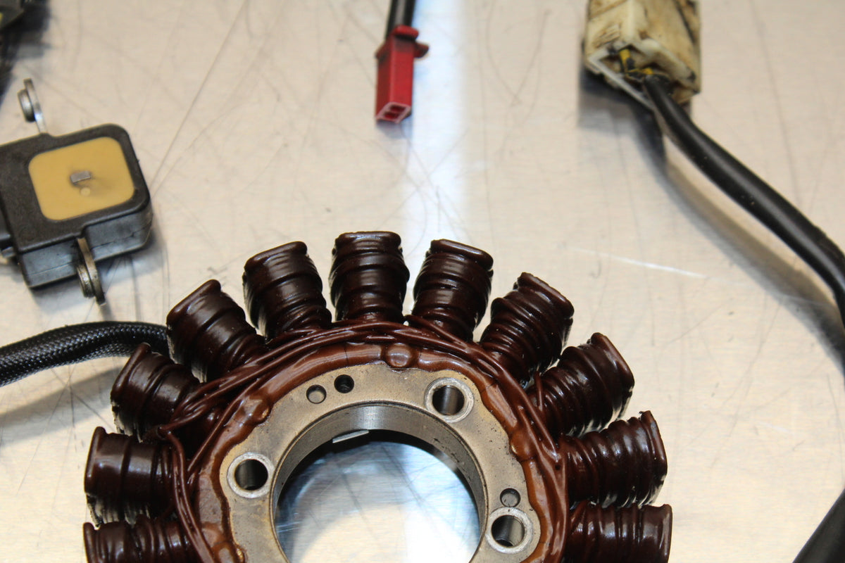 02-03 HONDA CBR954RR STATOR GENERATOR ALTERNATOR MAGNETO BB497