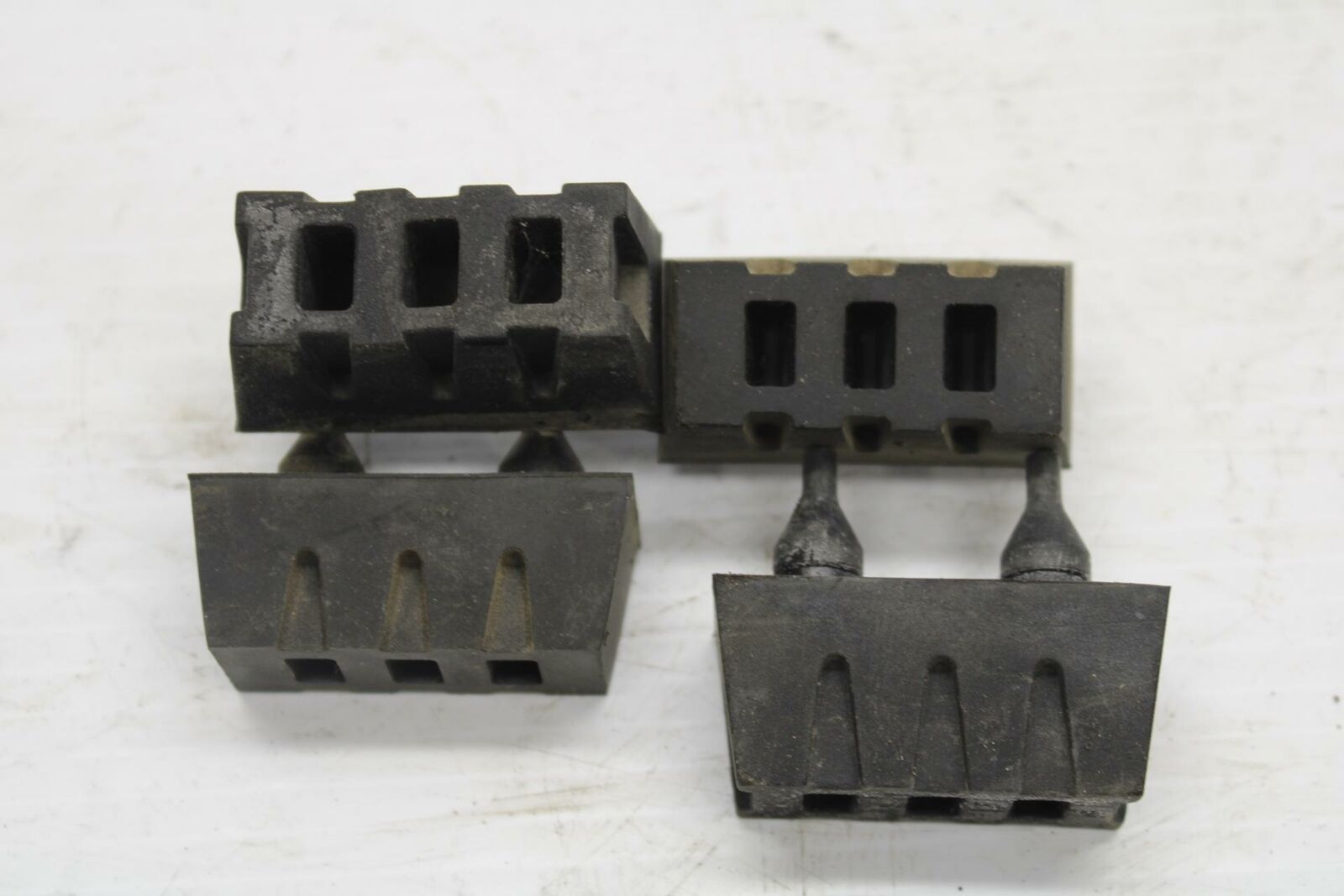 13-16 SUZUKI BANDIT 1250S ABS GAS FUEL TANK DAMPERS BB238