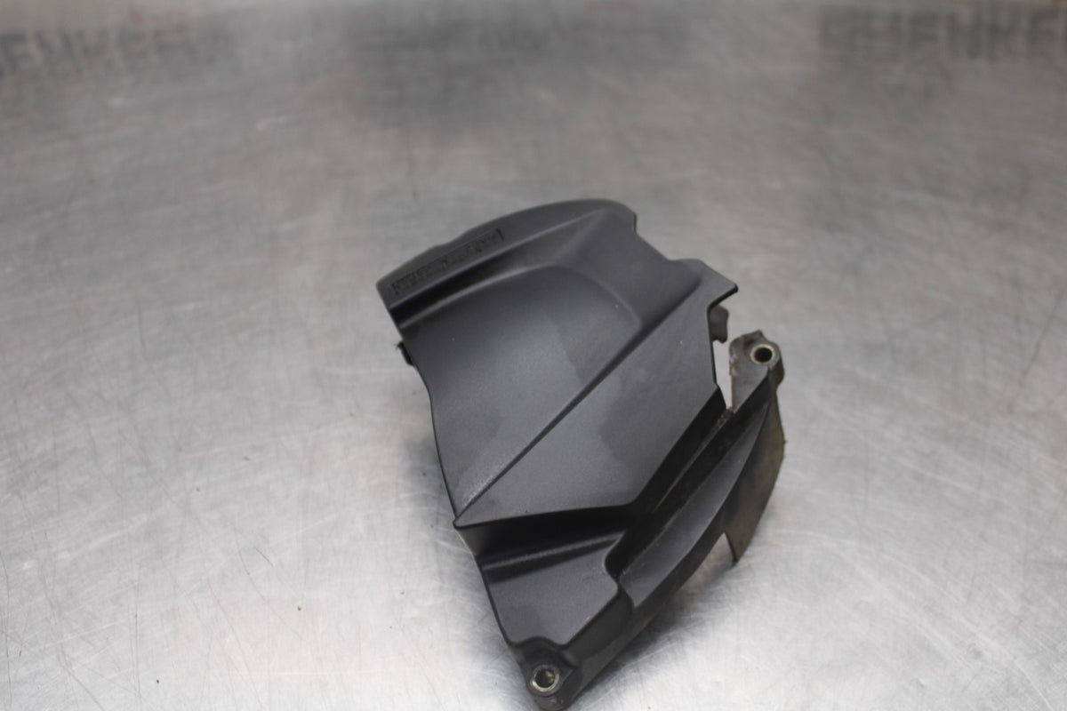 03 YAMAHA YZF R1 ENGINE SPROCKET COVER BB895