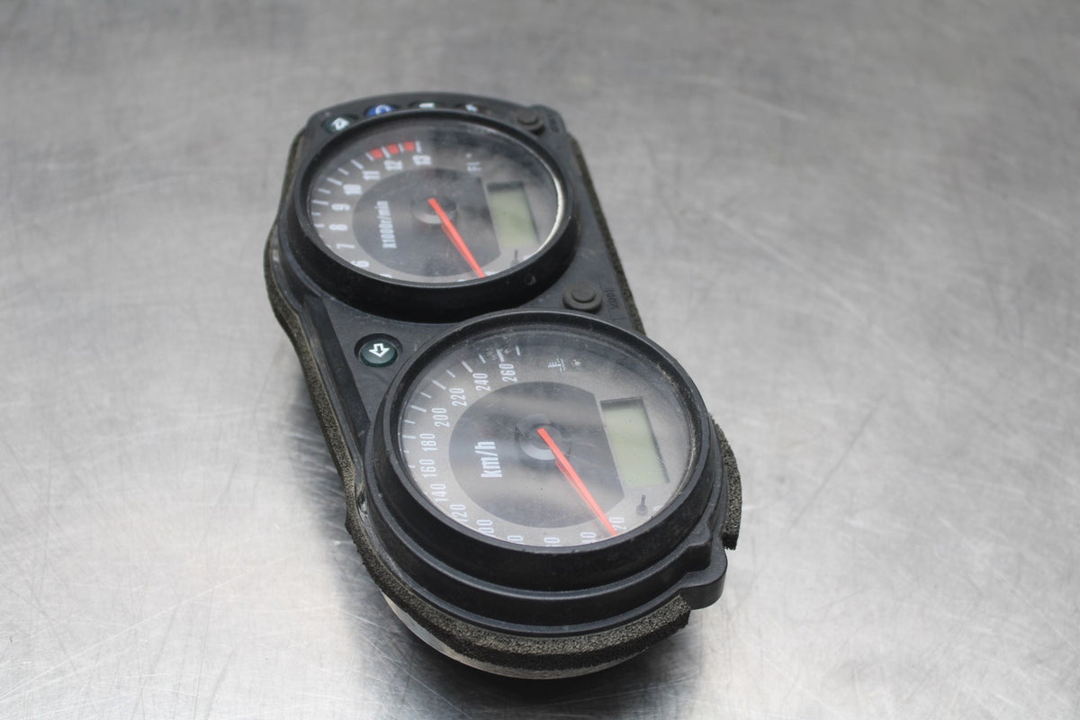 06 KAWASAKI Z750 SPEEDO TACH GAUGES DISPLAY CLUSTER SPEEDOMETER TACHOMETER BB837
