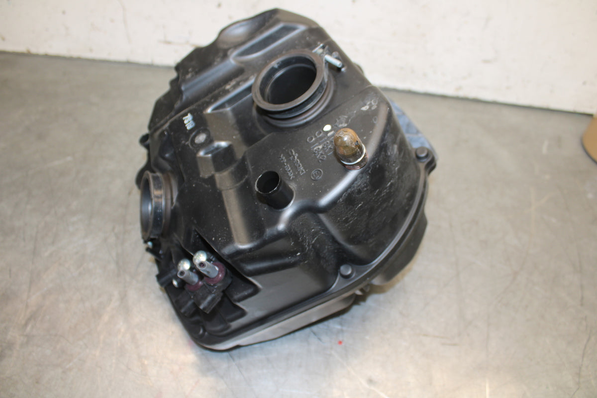 17-24 SUZUKI SV650 AIRBOX AIR INTAKE FILTER BOX BB706
