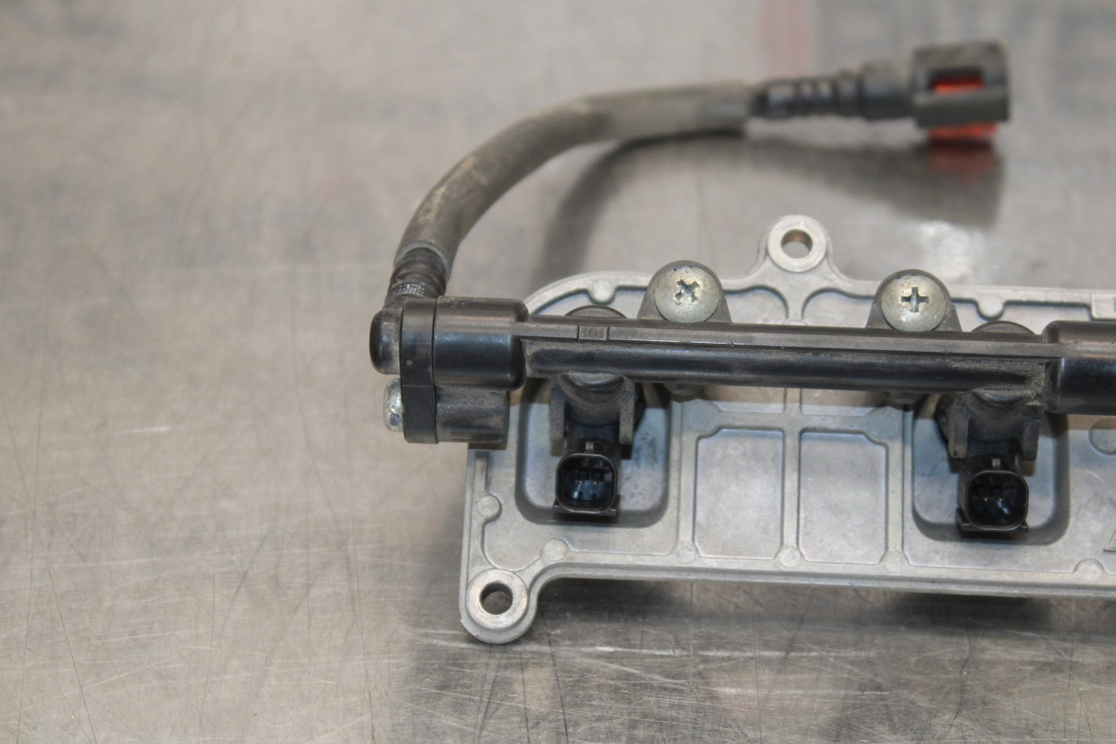 07-08 KAWASAKI NINJA ZX6R SECONDARY FUEL INJECTORS TOP AIRBOX GAS RAIL BB203