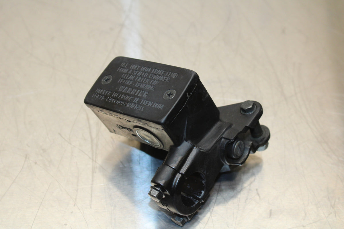 07 SUZUKI BANDIT 600F FRONT BRAKE MASTER CYLINDER BB328