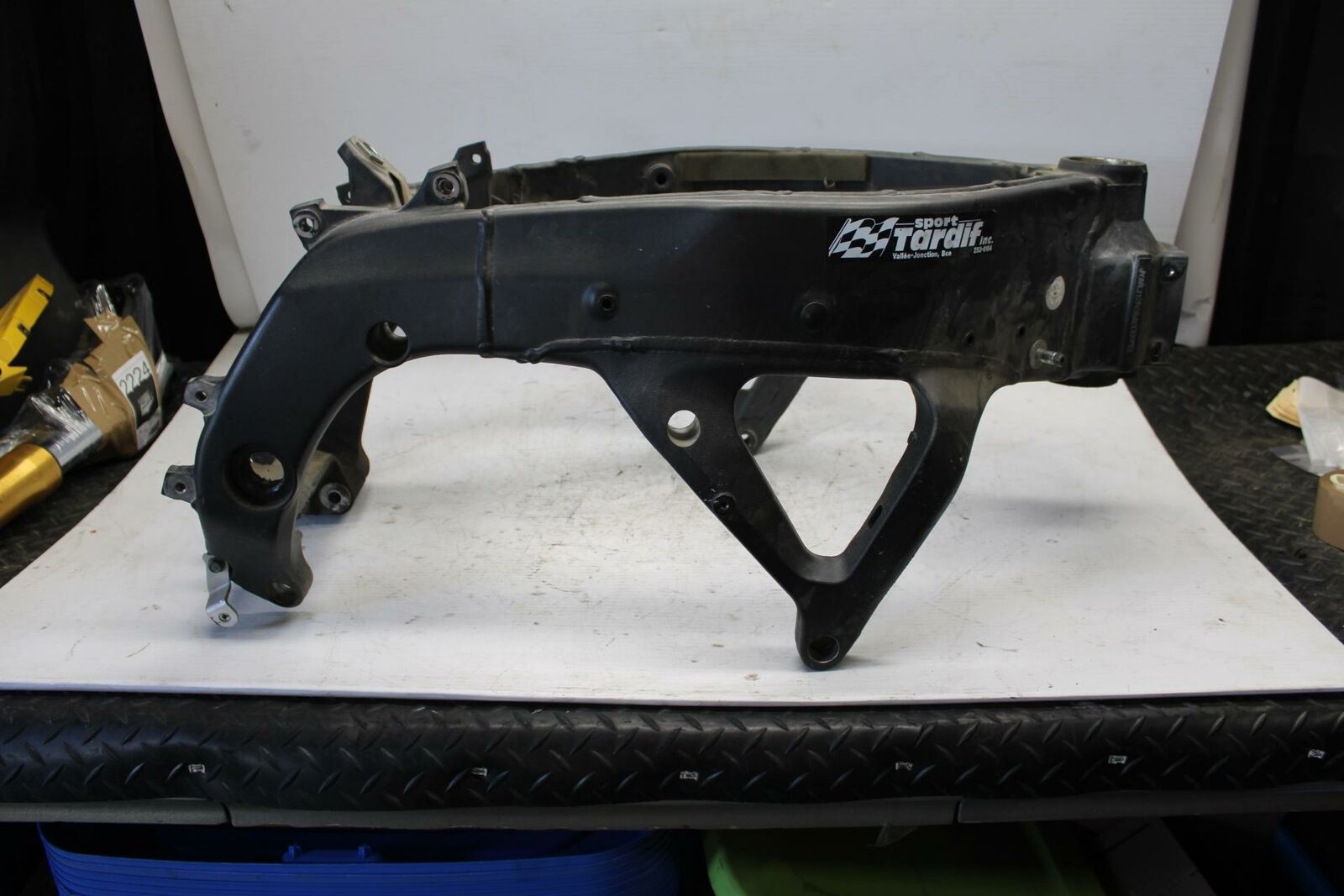 07 YAMAHA YZF R6 2c0 FRAME CHASSIS BB297