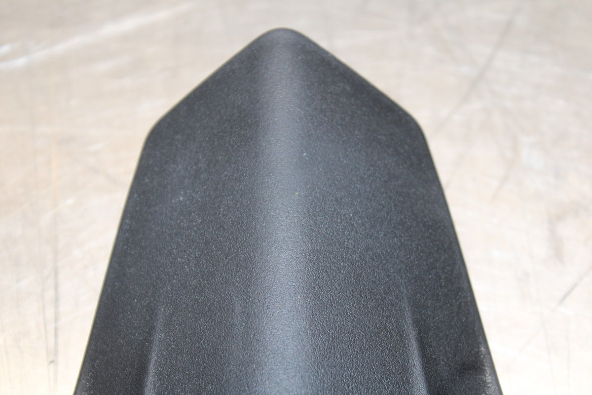 22-25 YAMAHA YZF R7 CENTER REAR BACK TAIL FAIRING COVER TRIM COWL BB769