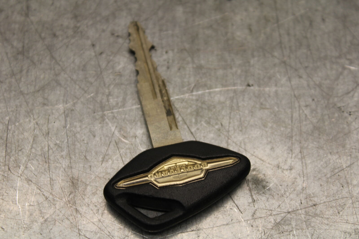 05-06 SUZUKI BOULEVARD M50 IGNITION LOCK KEY SET W/ GAS CAP AND SEAT LOCK BB671