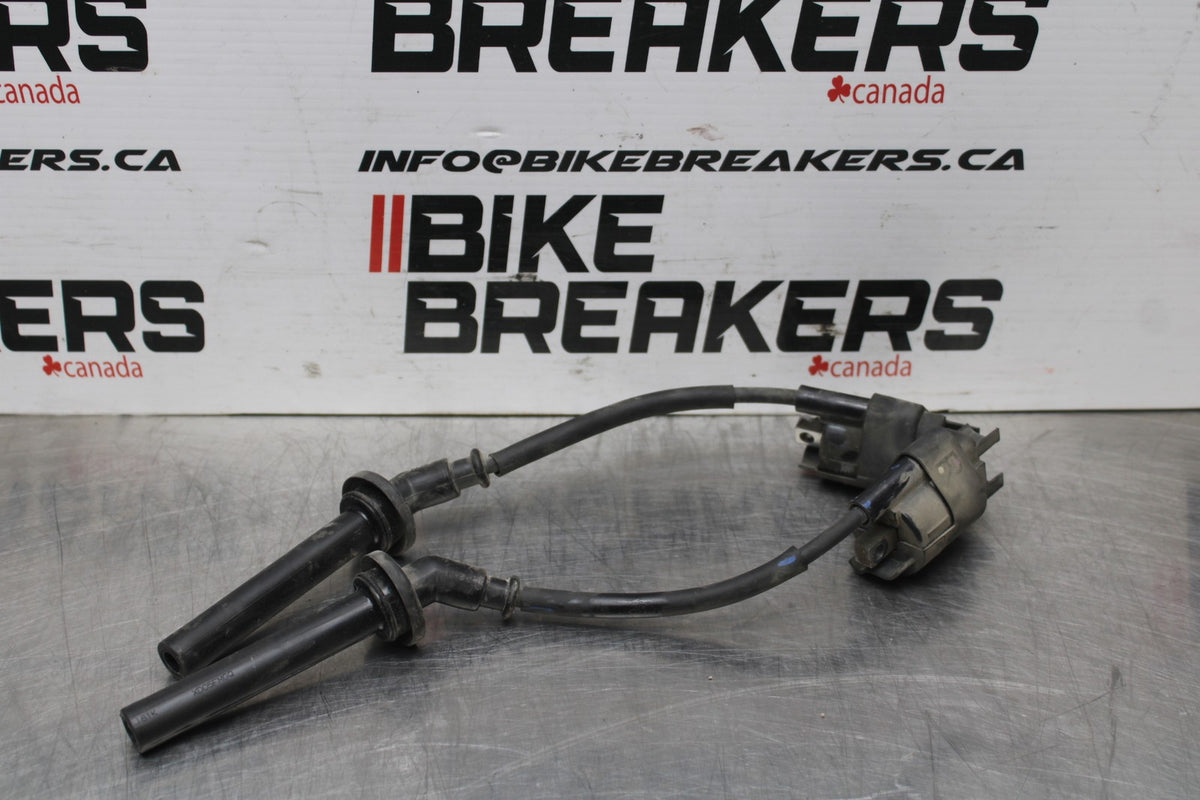 17-18 YAMAHA YZF R3 IGNITION COILS COIL SPARK PLUG CAPS BB813