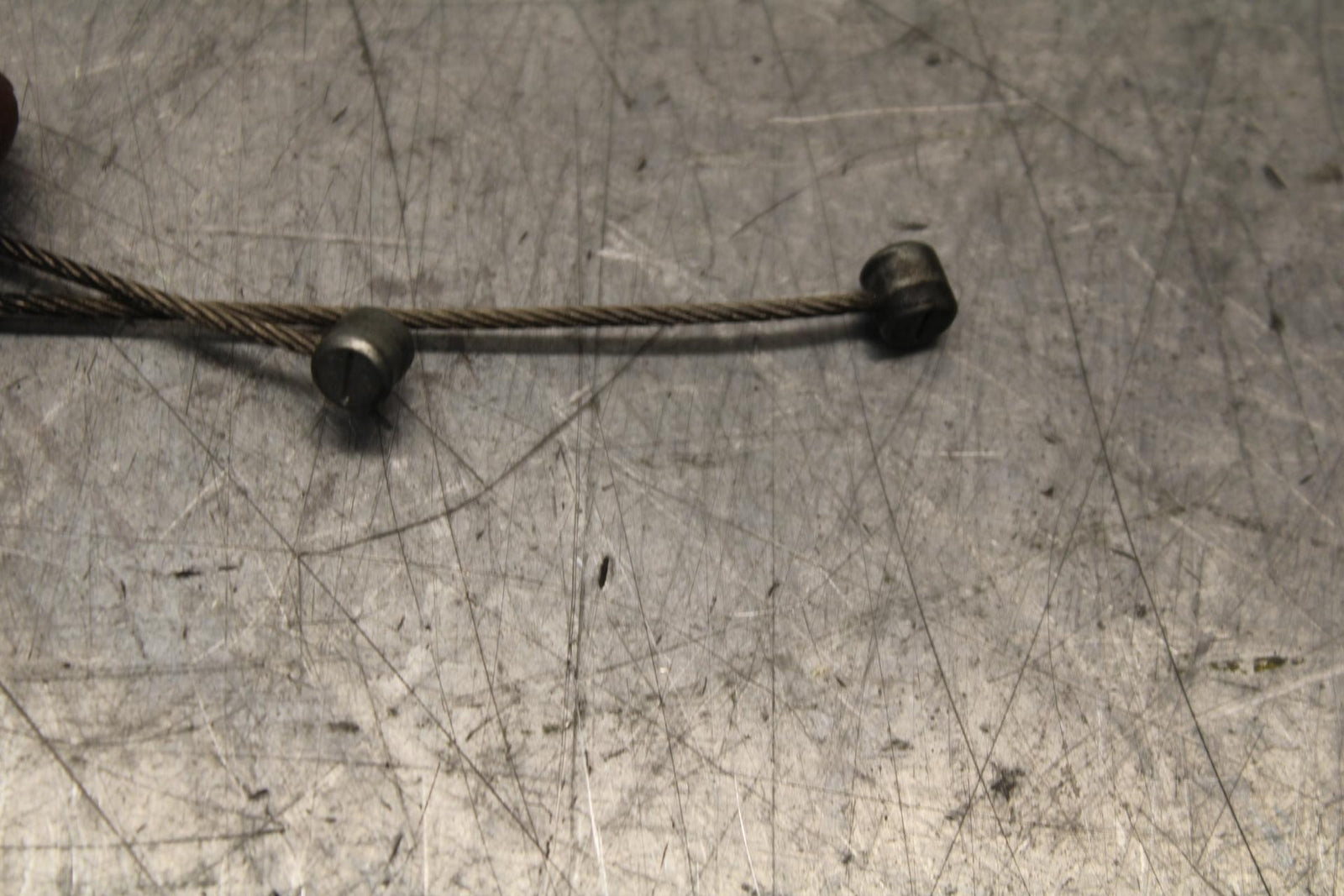 01 SUZUKI GSXR1000 THROTTLE CABLES LINES BB100