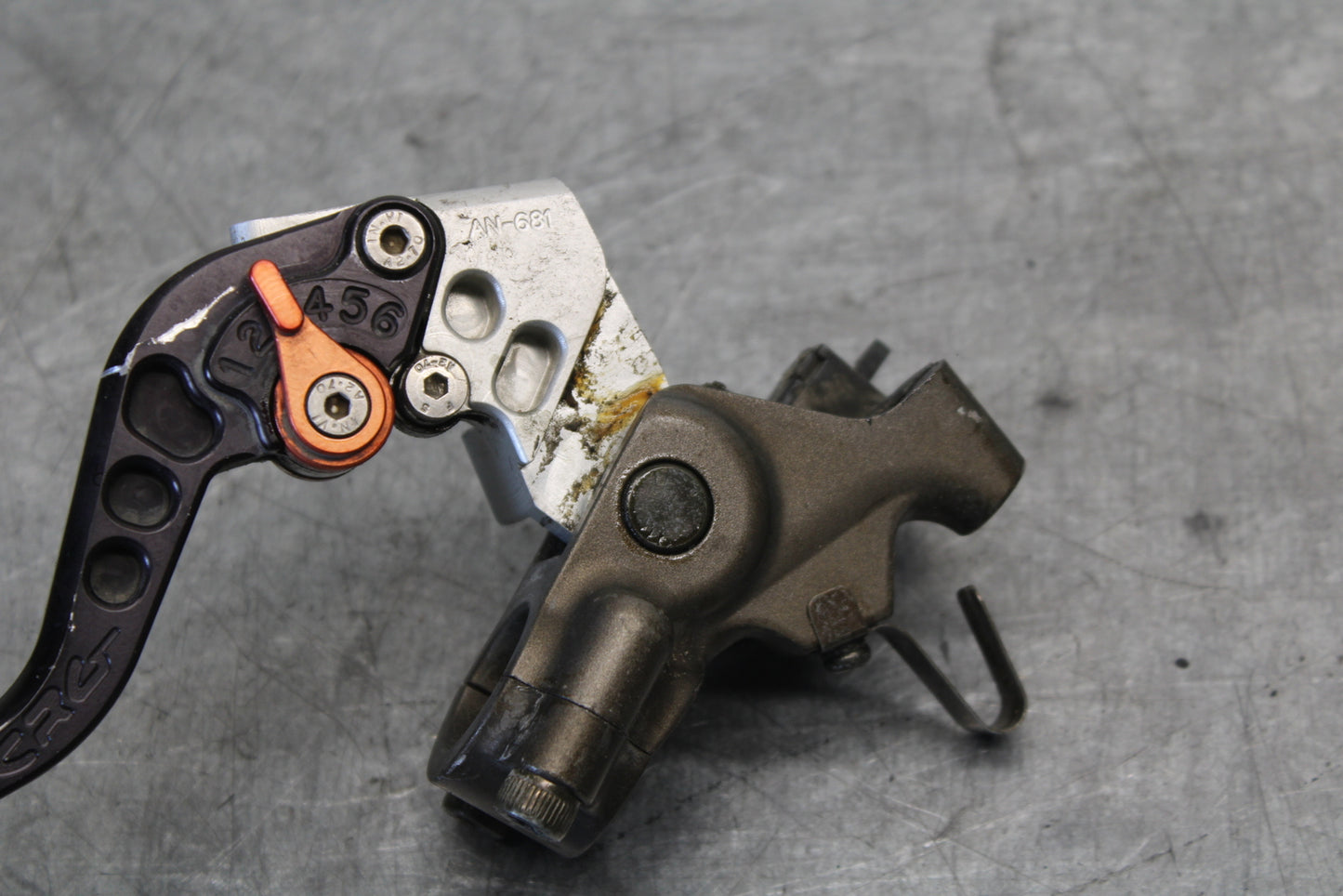 03-04 KAWASAKI NINJA ZX6RR CLUTCH PERCH MOUNT WITH CRG LEVER  BB684