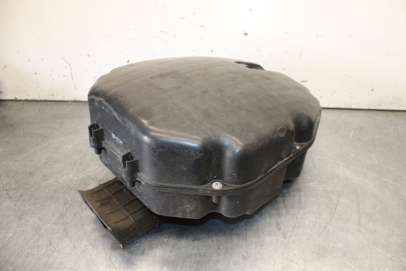 04-12 HONDA ST1300A AIRBOX AIR INTAKE FILTER BOX BB49