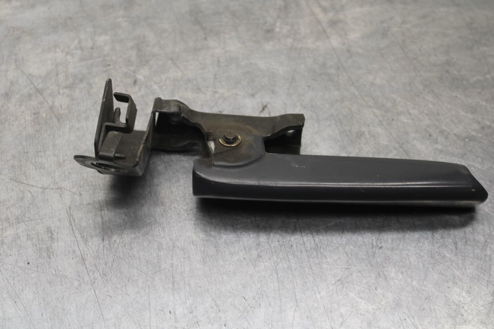 2001 Honda ST1100 LEFT PASSENGER REAR SEAT GRAB BAR HANDLE BB89